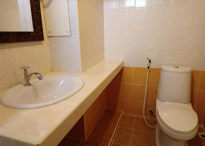 Grandview Condominia 3*