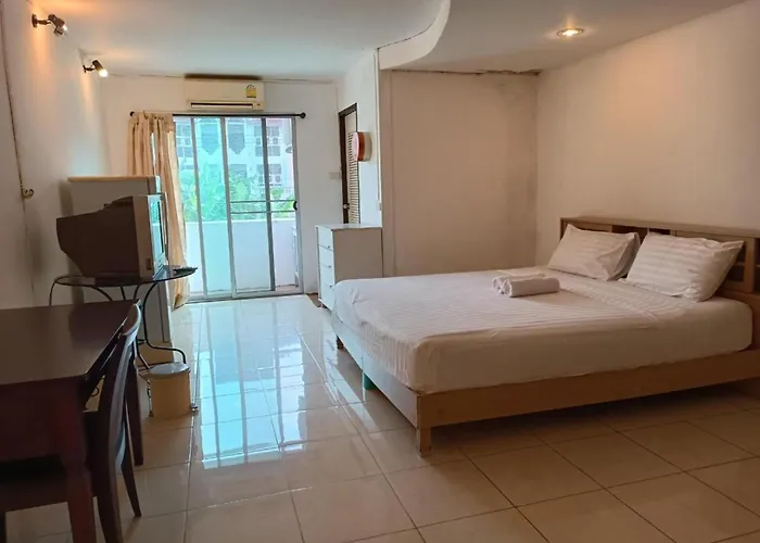 Grandview Condominia 3*