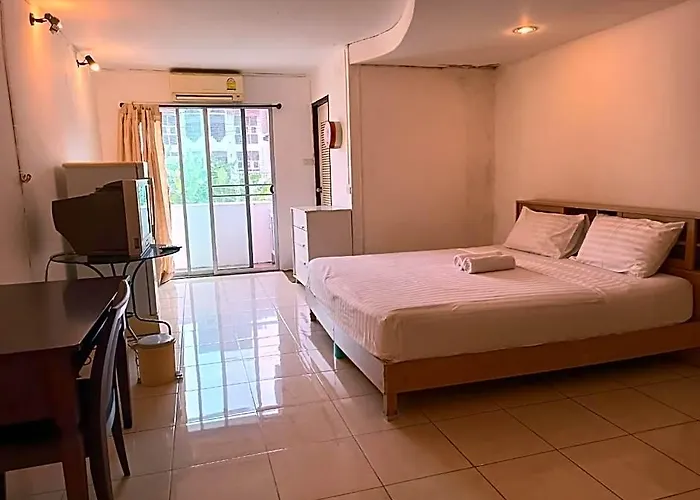 Grandview Condominia 3*